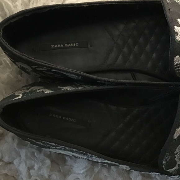 Shoes - Picture 2 of 3